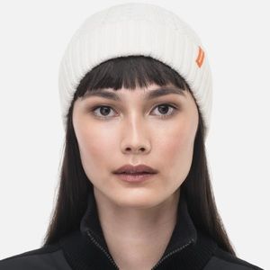 Nobis - No Cold Shoulder Beanie